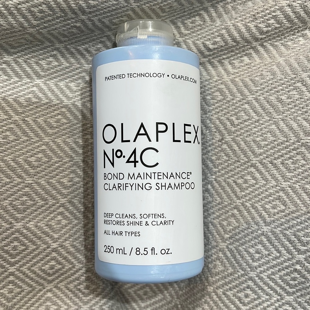Olaplex No.4C Bond Maintenance Clarifying Shampoo